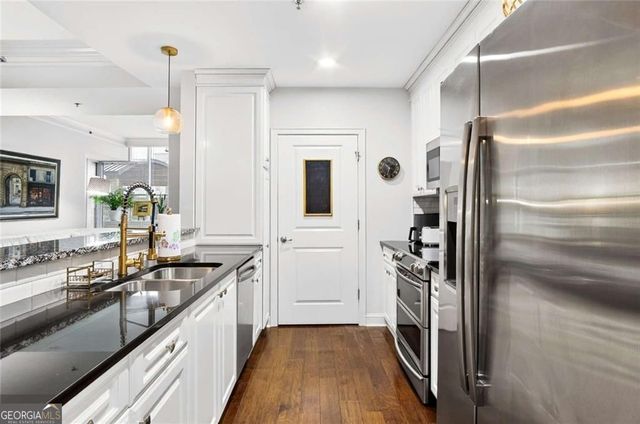 923 Peachtree Street NE 826, Atlanta, GA 30309