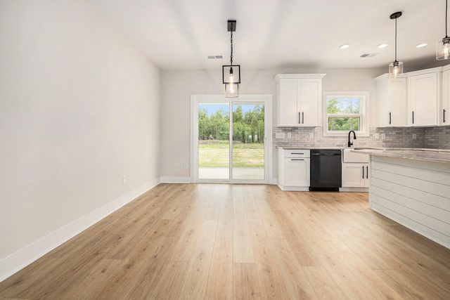 1124 Merritt Rd, Conway, SC 29526