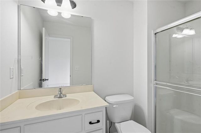 10903 W 163rd Terrace, Overland Park, KS 66221