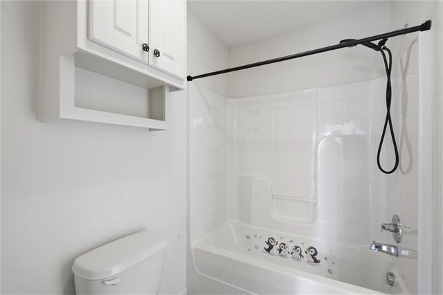10903 W 163rd Terrace, Overland Park, KS 66221