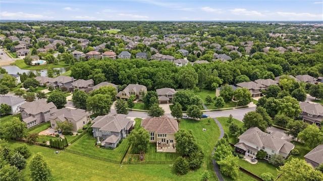 10903 W 163rd Terrace, Overland Park, KS 66221
