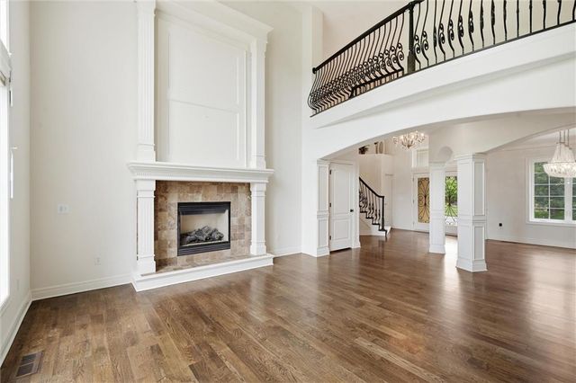 10903 W 163rd Terrace, Overland Park, KS 66221