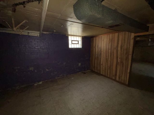 128 W 41st Avenue, Gary, IN 46408