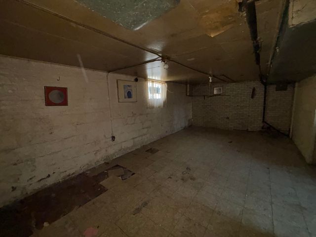 128 W 41st Avenue, Gary, IN 46408