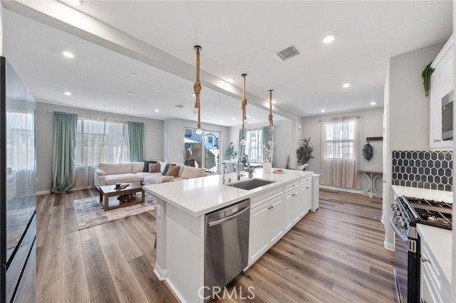 1704 Laurelwood, Oceanside, CA 92056