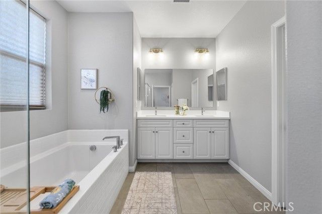 1704 Laurelwood, Oceanside, CA 92056