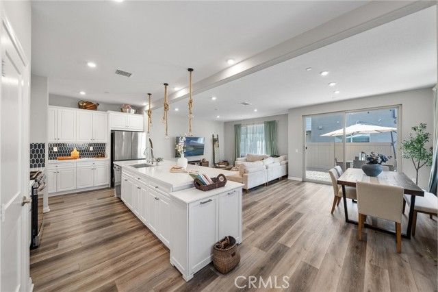 1704 Laurelwood, Oceanside, CA 92056