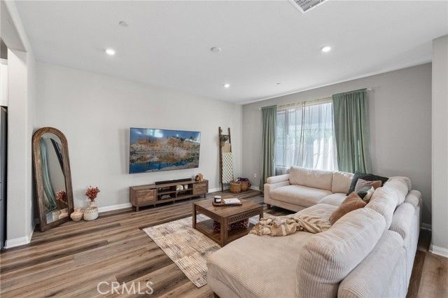 1704 Laurelwood, Oceanside, CA 92056