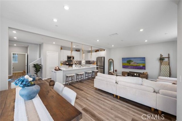 1704 Laurelwood, Oceanside, CA 92056