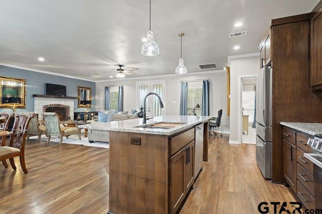 11845 Berrycreek Circle, Frankston, TX 75763