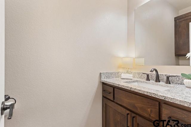 11845 Berrycreek Circle, Frankston, TX 75763