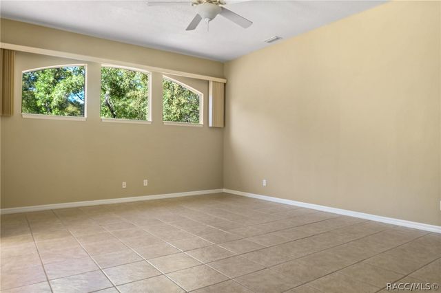 724 W Massachusetts Street, Hernando, FL 34442