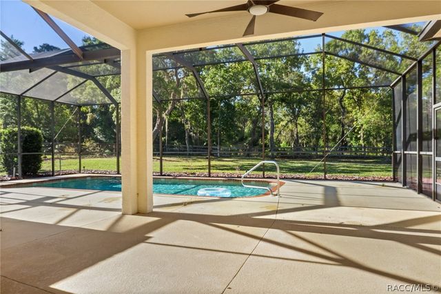 724 W Massachusetts Street, Hernando, FL 34442