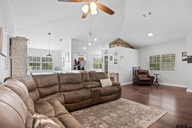 5536 County Road 1905, Talco, TX 75487