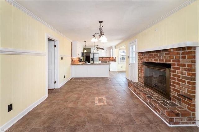 604 Caleb DR, Chesapeake, VA 23322