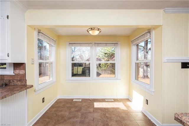 604 Caleb DR, Chesapeake, VA 23322