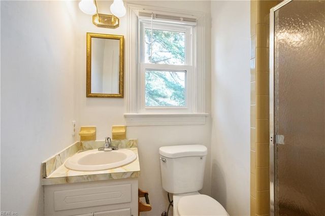 604 Caleb DR, Chesapeake, VA 23322