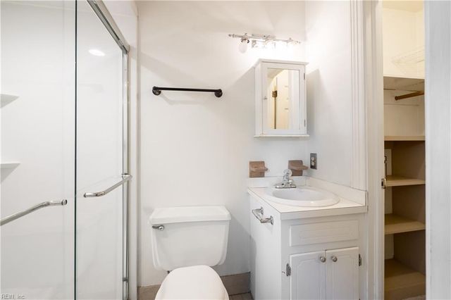 604 Caleb DR, Chesapeake, VA 23322