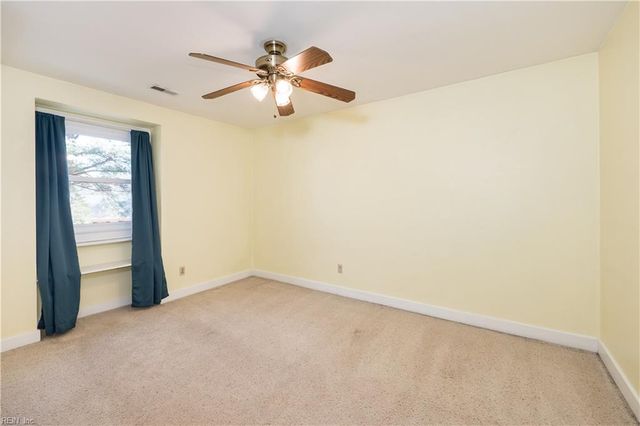 604 Caleb DR, Chesapeake, VA 23322