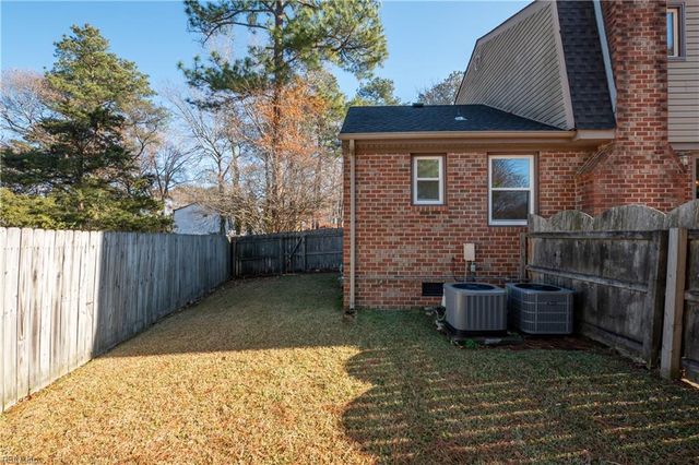 604 Caleb DR, Chesapeake, VA 23322