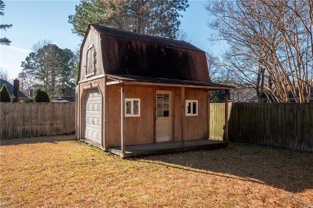 604 Caleb DR, Chesapeake, VA 23322