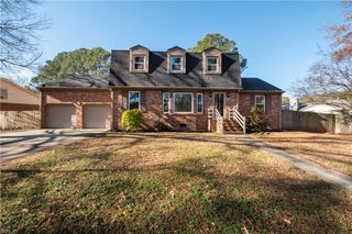 604 Caleb DR, Chesapeake, VA 23322