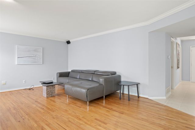 18914 RAVENGLEN Court, Dallas, TX 75287