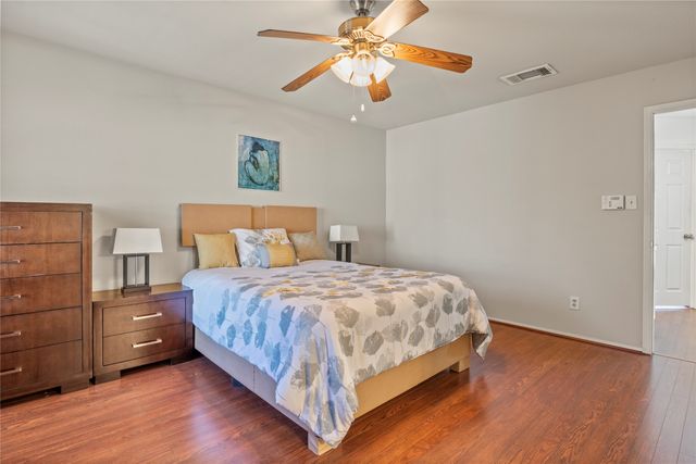 18914 RAVENGLEN Court, Dallas, TX 75287