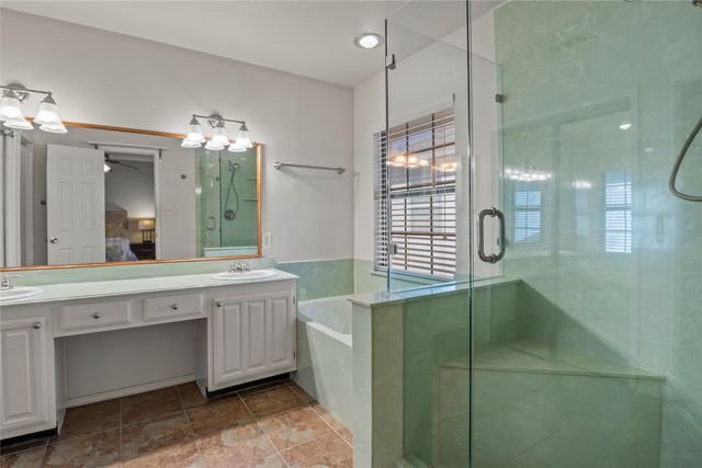 18914 RAVENGLEN Court, Dallas, TX 75287