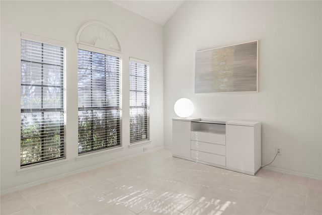 18914 RAVENGLEN Court, Dallas, TX 75287