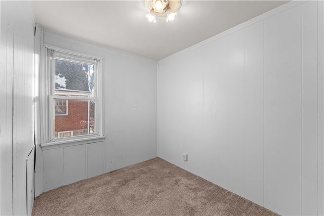 237 Collins Dr, Penn Hills, PA 15235