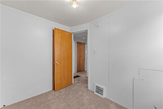 237 Collins Dr, Penn Hills, PA 15235