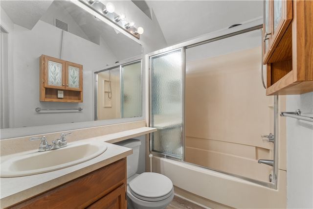 237 Collins Dr, Penn Hills, PA 15235