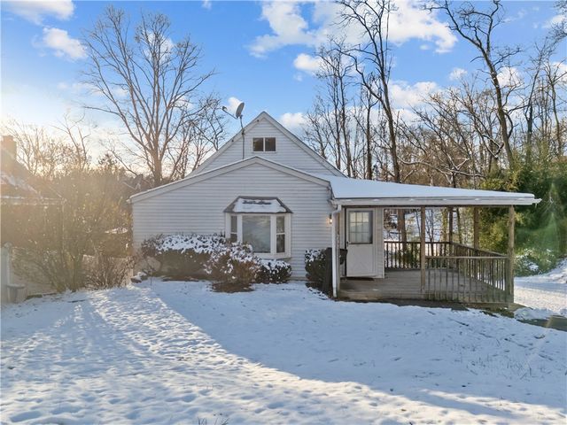 237 Collins Dr, Penn Hills, PA 15235