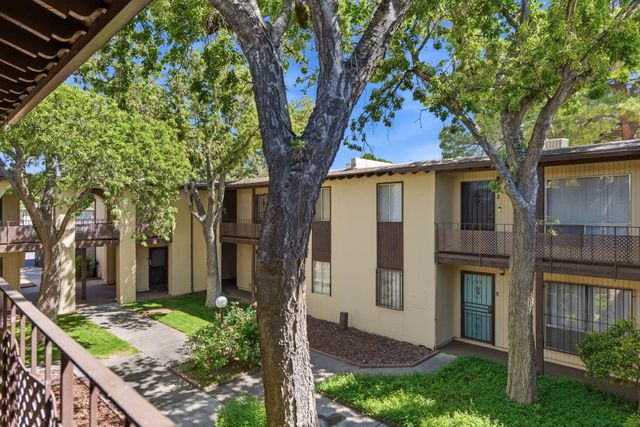 1601 Pennsylvania Street NE Z4, Albuquerque, NM 87110