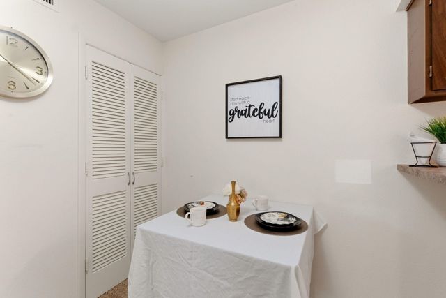 1601 Pennsylvania Street NE Z4, Albuquerque, NM 87110