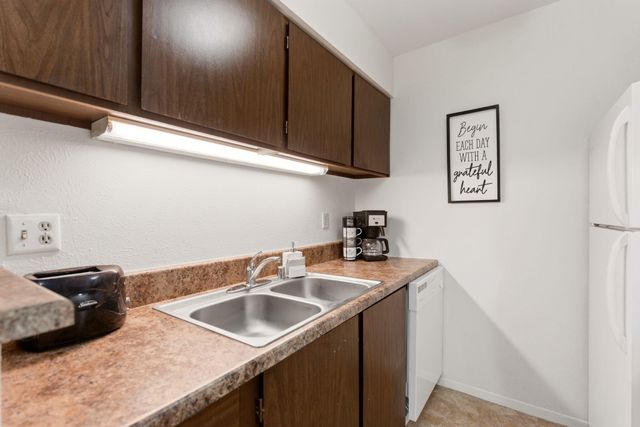 1601 Pennsylvania Street NE Z4, Albuquerque, NM 87110