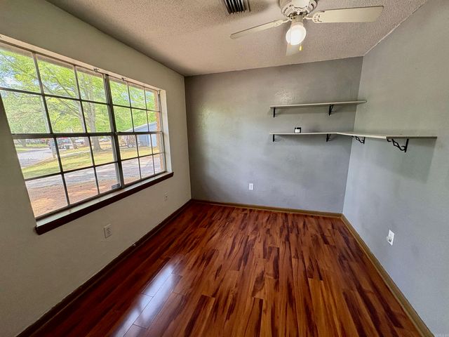 2304 Broadview, Conway, AR 72034