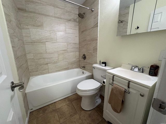 2304 Broadview, Conway, AR 72034