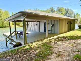 3349 ELK CREEK RD, Mineral, VA 23117