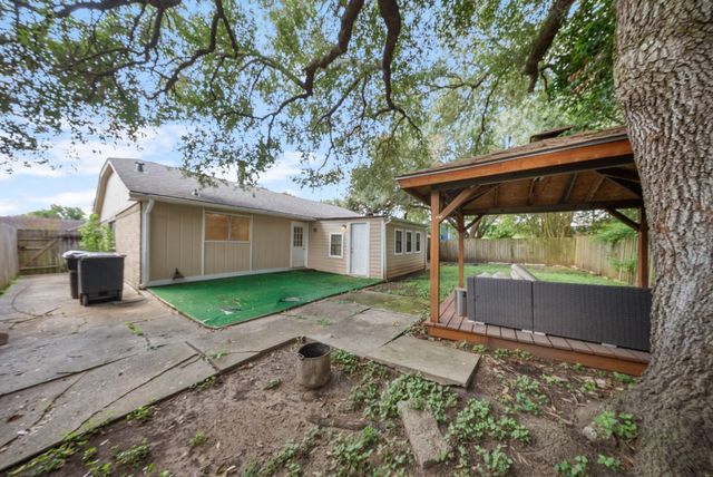 15738 Tammany Lane, Houston, TX 77082