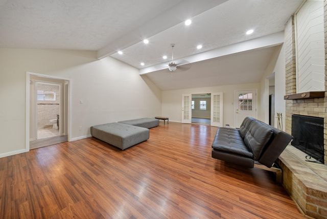 15738 Tammany Lane, Houston, TX 77082