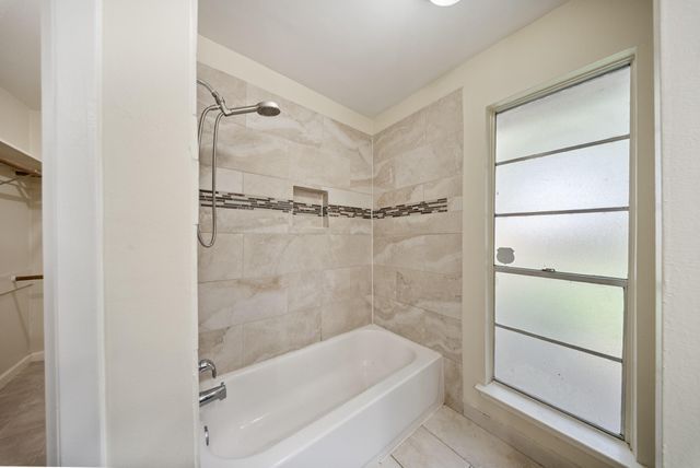 15738 Tammany Lane, Houston, TX 77082