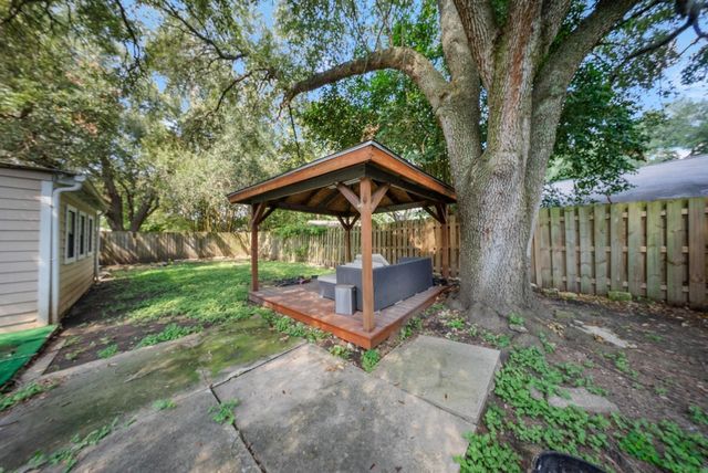 15738 Tammany Lane, Houston, TX 77082