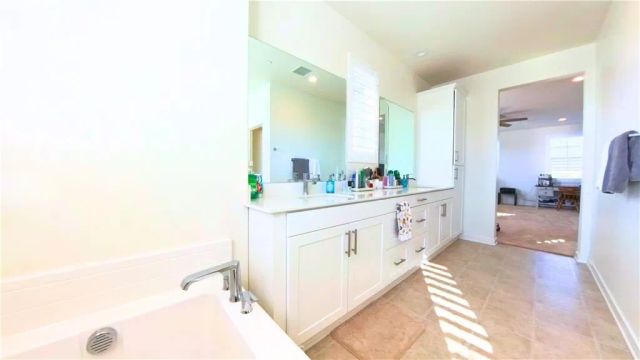 6035 Rio Bravo, Eastvale, CA 92880