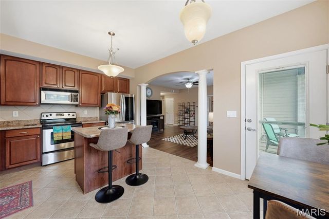 6 Monarch Trace Court 204, Chesterfield, MO 63017