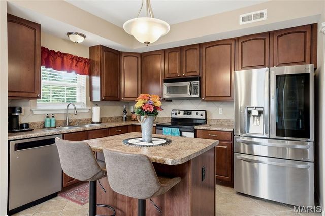 6 Monarch Trace Court 204, Chesterfield, MO 63017
