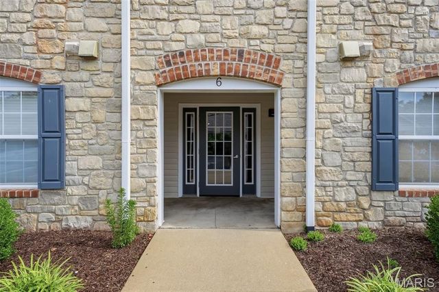6 Monarch Trace Court 204, Chesterfield, MO 63017