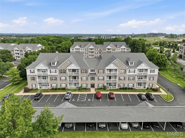 6 Monarch Trace Court 204, Chesterfield, MO 63017