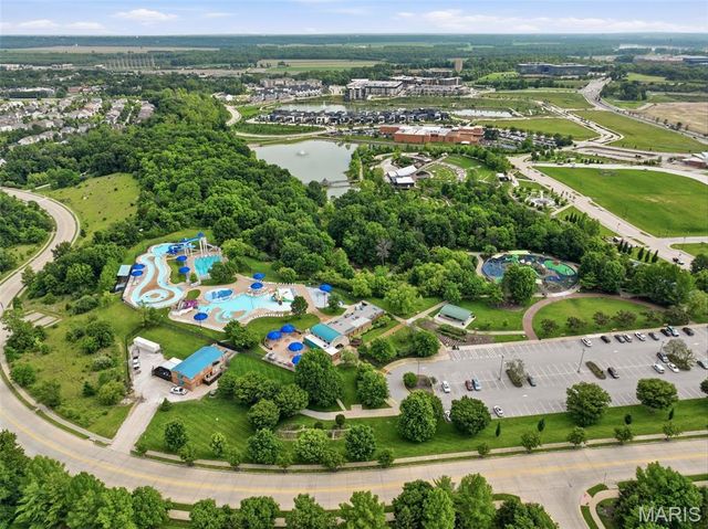 6 Monarch Trace Court 204, Chesterfield, MO 63017